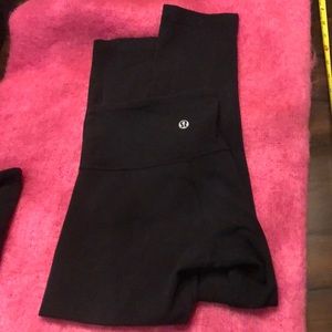 Lululemon classic cropped wide waist band stretch athletic pants